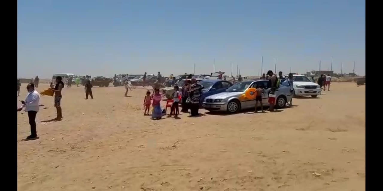 إخلاء شواطئ الرميلة ومينا حشيش