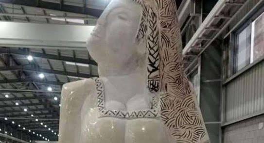 تمثال مصر تتنهض 