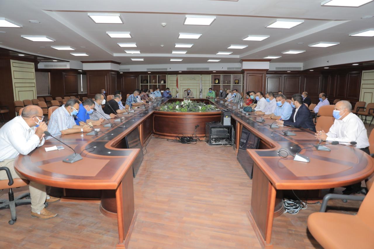 اجتماع محافظ بني سويف  اجتماع محافظ بني سويف