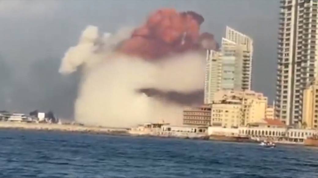 انفجار بيروت الشبيه بانفجار نووي