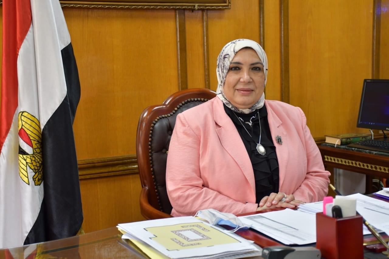  رئيس جامعة قناة السويس 