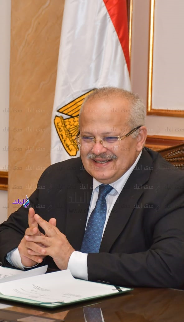 رئيس جامعة القاهرة