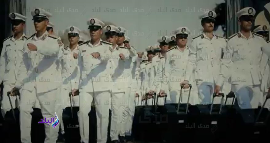طلبة كلية الشرطة 