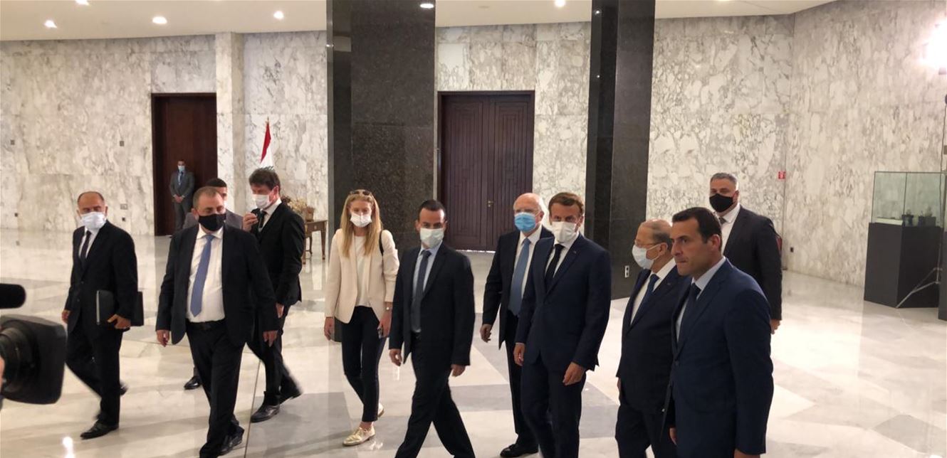 ماكرون وعون