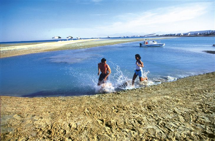 السياحة على شواطئ مصر 