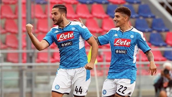 مانولاس لاعب نابولي