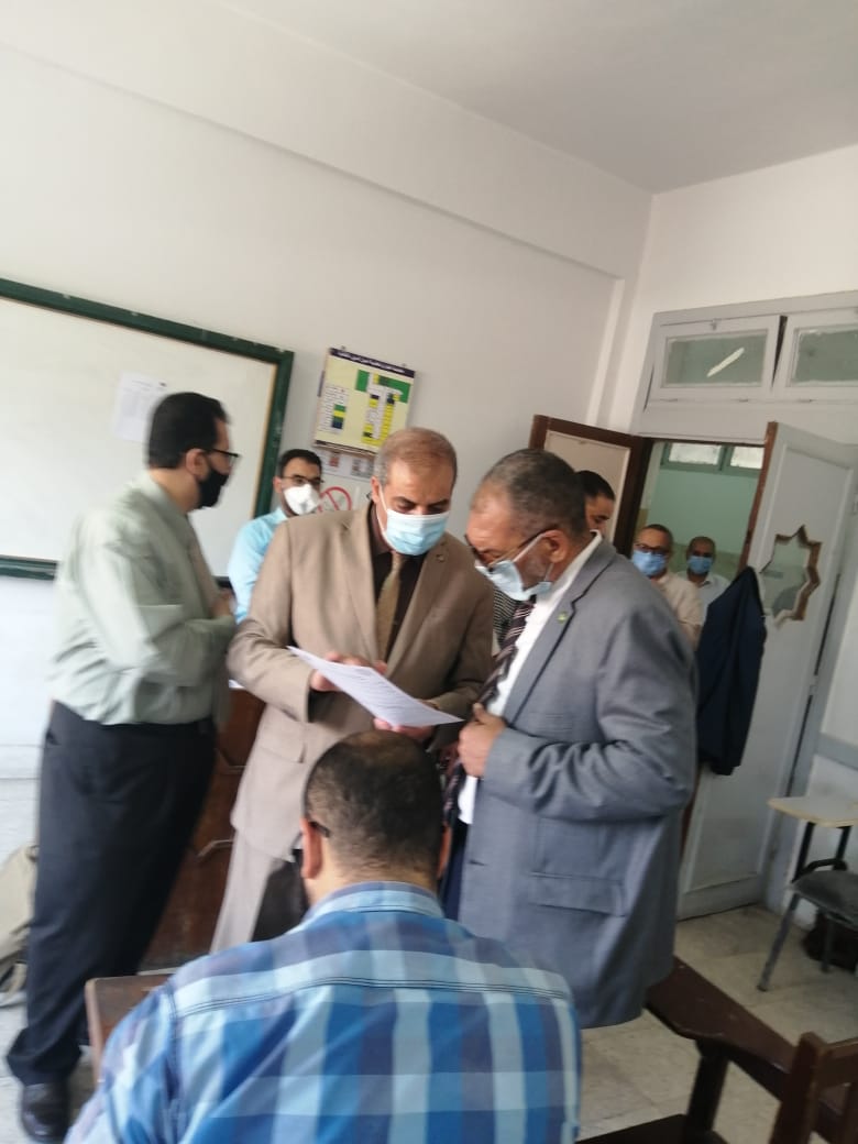 رئيس جامعة الأزهر يتفقد لجان امتحانات الدراسات العليا