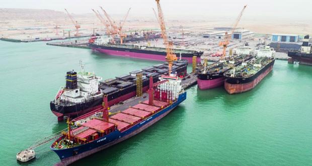 ميناء الدقم 