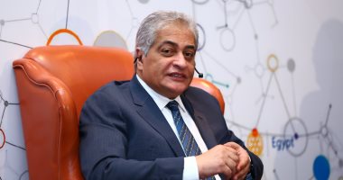 الإعلامي أسامة كمال