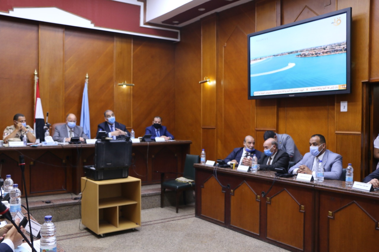 محافظ القاهرة يتابع اتخابات الشيوخ محافظ القاهرة يتابع اتخابات الشيوخ