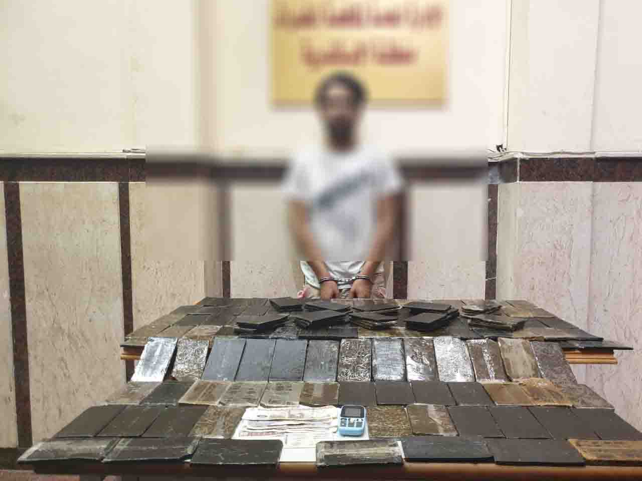 المتهم بحيازة مخدرات 