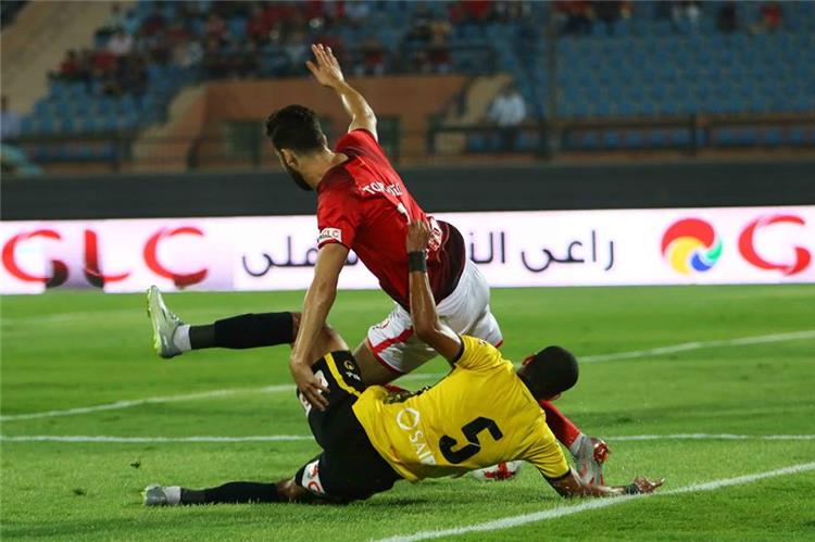 جانب من لقاء سابق بين الفريقين