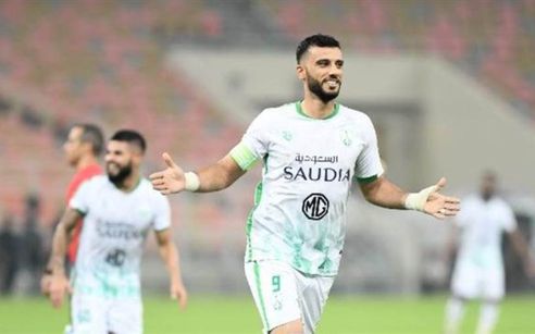 عمر السومة مهاجم أهلي جدة