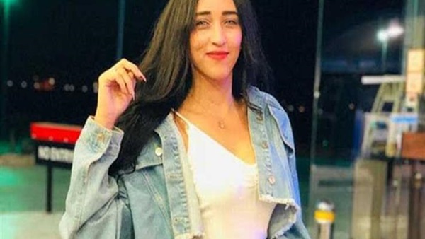 منار سامي فتاة التيك توك