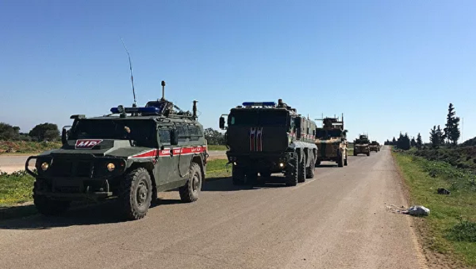 تعرض دورية مشتركة بين روسيا وتركيا لتفجير في إدلب