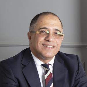  الدكتور احمد شلبى المدير التنفيذي لشركة تطوير