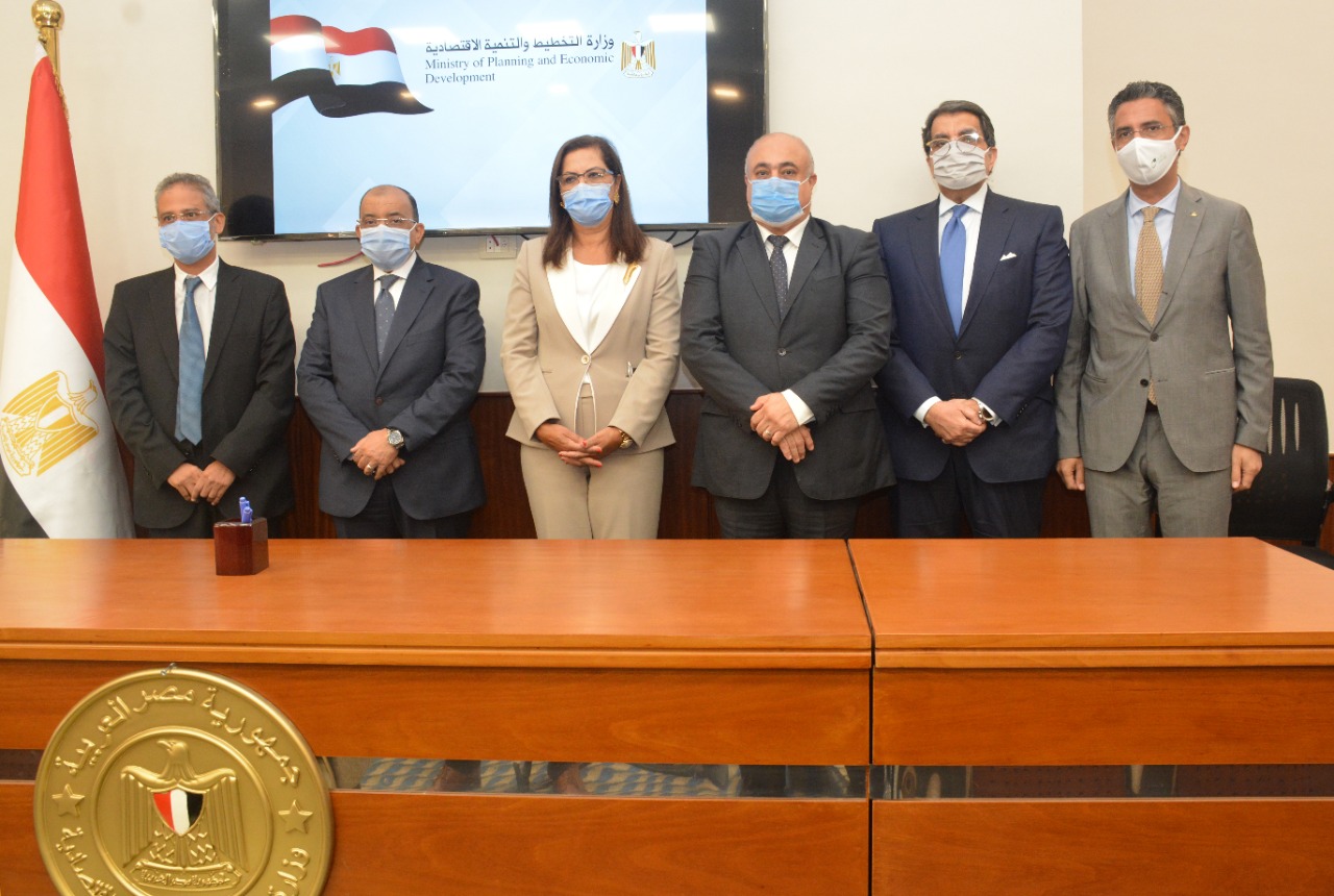 توقيع برتوكولات بين وزارة التنمية المحلية والتخطيط