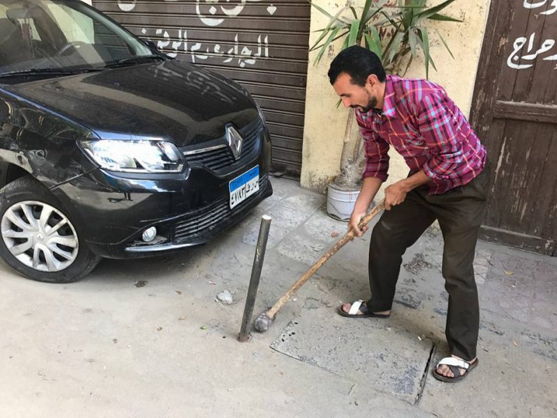 وضع سلسلة أمام البيت لركن السيارة
