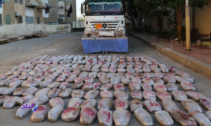 الداخلية تحبط تهريب ٤٠٠ كيلو حشيش