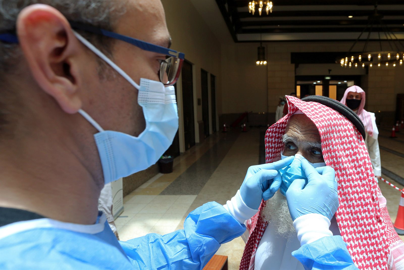 السعودية تسجل 1363 إصابة جديدة بـ كورونا