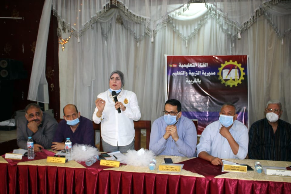 ورشة عمل بعنوان " مجموعات التقوية رؤى و آليات"