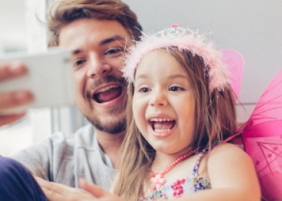 تعامل الاباء مع الابناء 