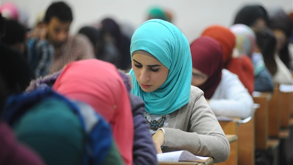 طلاب جامعات 