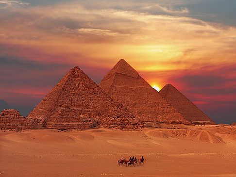 الأهرامات