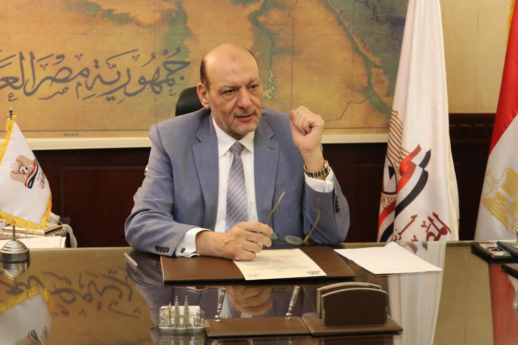 الدكتور حسين أبو العطا