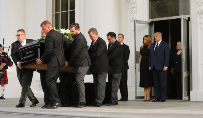 مراسم تشييع جنازة روبرت ترامب