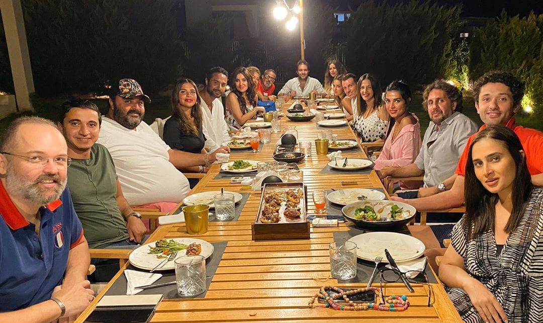 شريف رمزي و زوجته و نجوم الفن