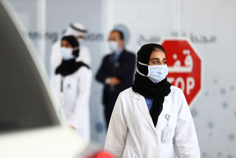 الإمارات تسجل 275 إصابة جديدة بـ كورونا