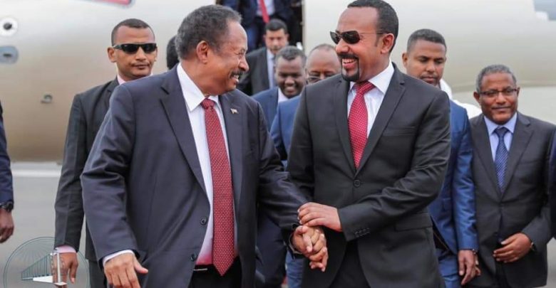 لقاء سابق بين رئيس وزراء السودان ورئيس وزراء إثيوبيا
