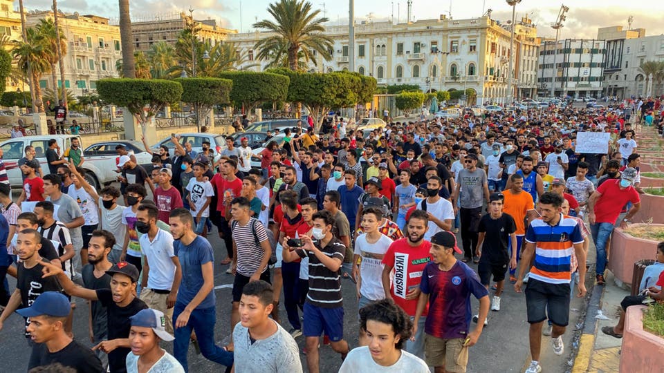 استمرار التظاهرات في طرابلس لليوم الثالث
