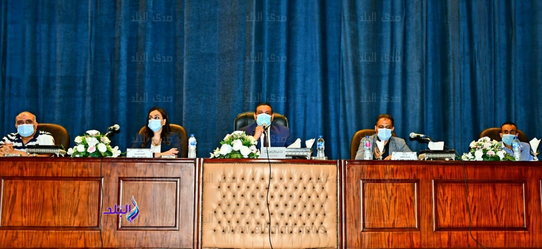 اللواء هشام آمنة محافظ البحيرة