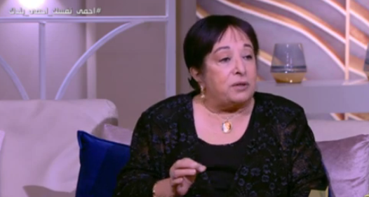 الفنانة سميرة عبد العزيز