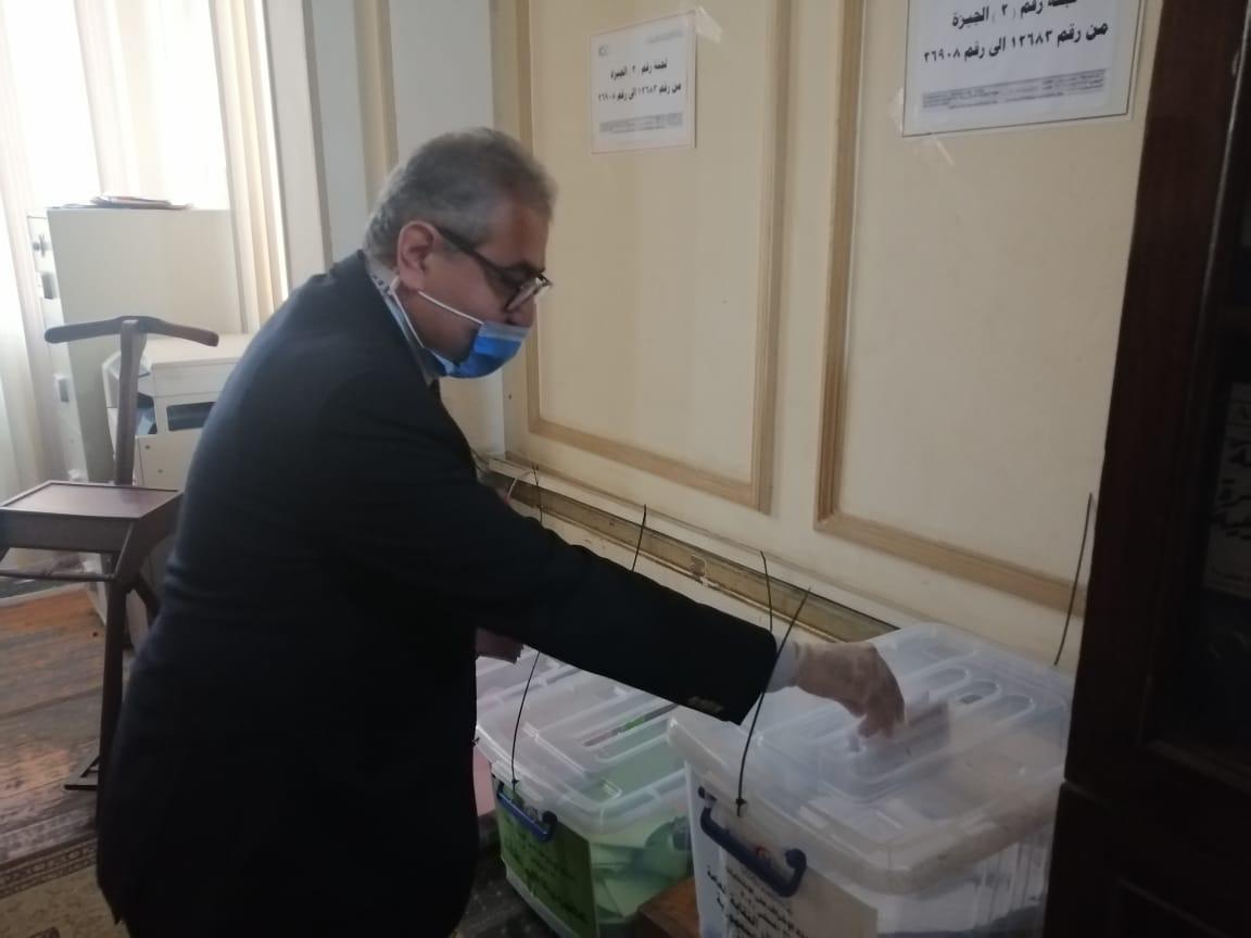 نقيب الأطباء البيطريين