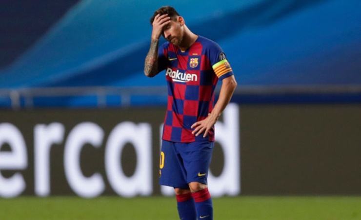 ميسي لاعب فريق برشلونة