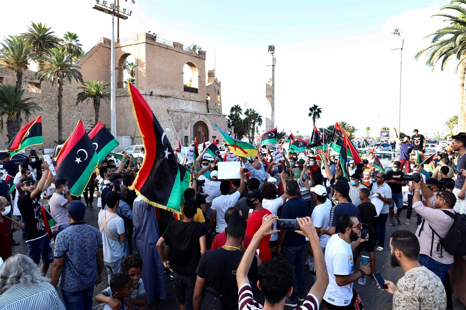 مظاهرات طرابلس بليبيا ضد الوفاق
