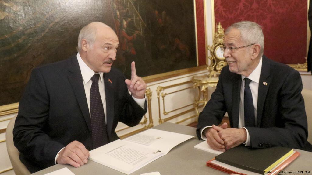 لوكاشينكو يتقوى بالموقف الروسي أمام أوروبا