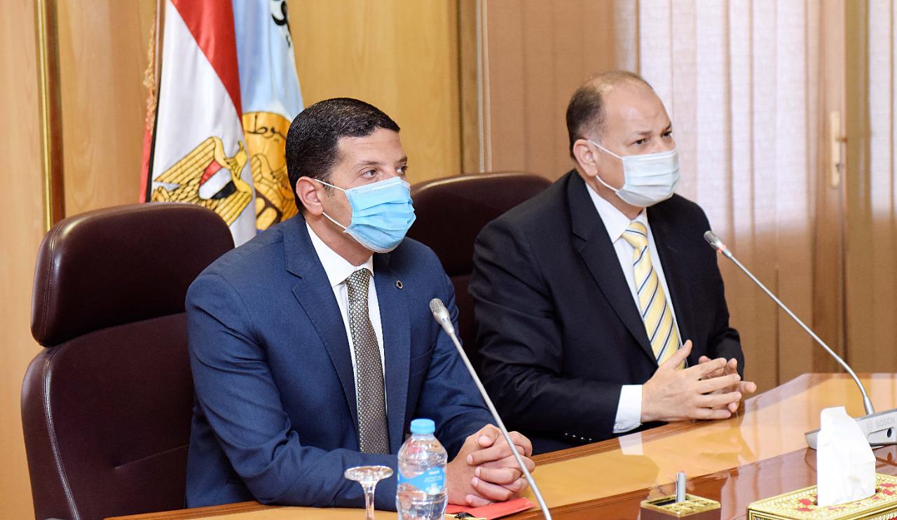 رئيس هيئة الاستثمار يزور اسيوط