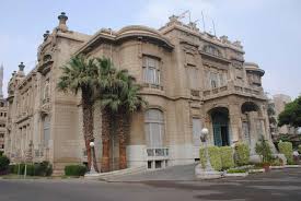 جامعة عين شمس 
