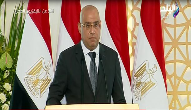 وزير الإسكان 