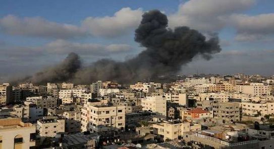 جيش الاحتلال يقصف مواقع تابعة لحماس بقطاع غزة