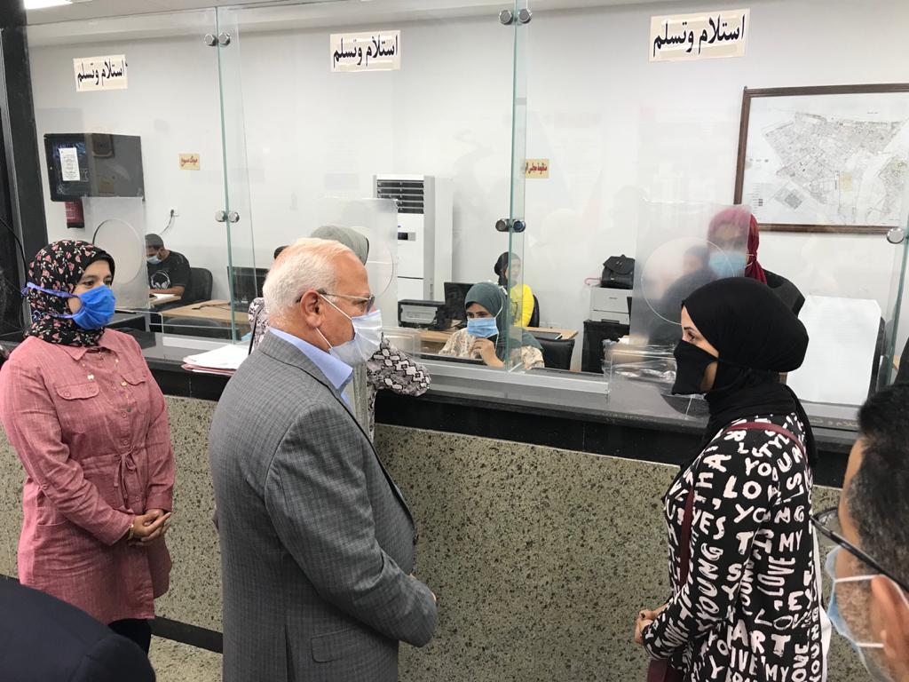 محافظ بورسعيد يتفقد المركز التكنولوجي 