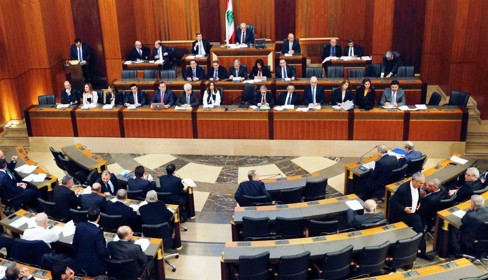  حزب الله وحركة أمل يرشحان مصطفى أديب لرئاسة الحكومة 