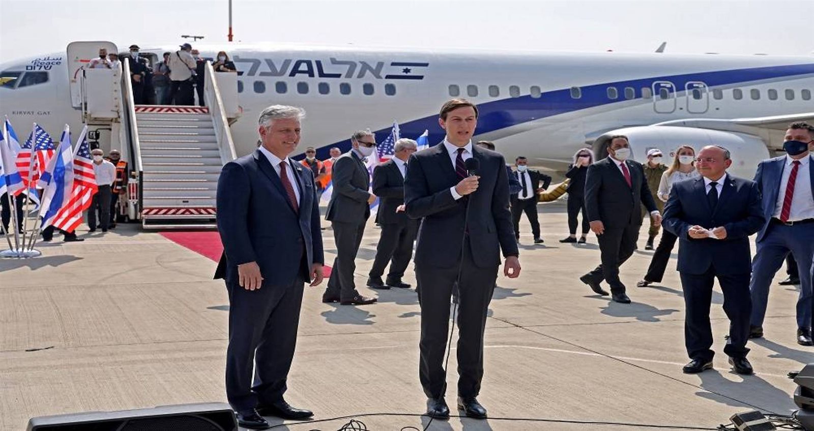 الوفد الأمريكي يعرب عن سعادته بمعاهدة السلام الإماراتية الإس