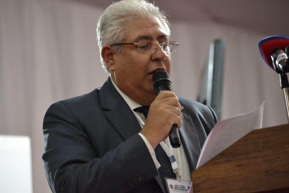 السفير. أسامة شلتوت خلاله إلقائه الكلمة