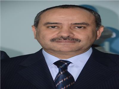  الطيار محمد منار، وزير الطيران المدني