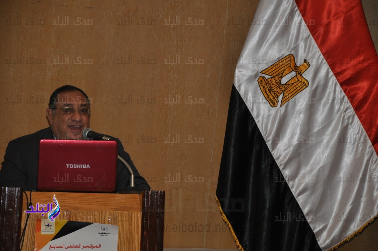 رئيس جامعة حلوان